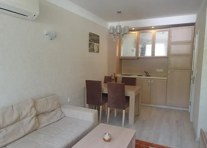 Harmony 11 Grand Appart hôtel *